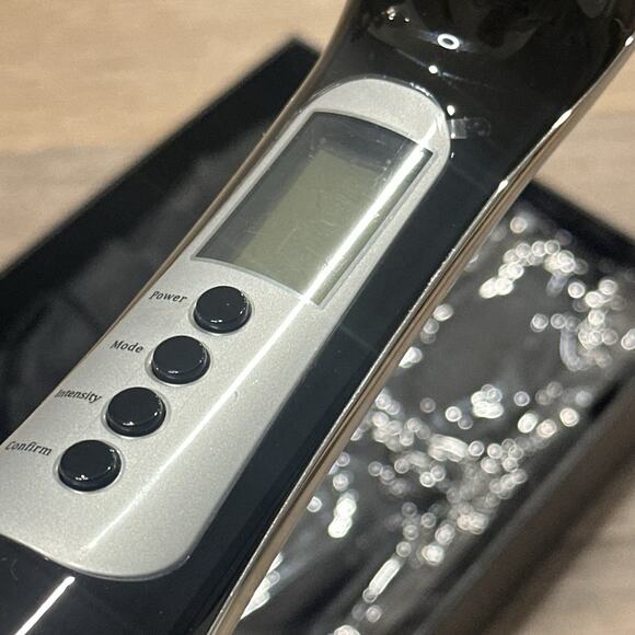 PURE DAILY CARE LUMA Skin Therapy Anti-Aging Wand 4-in-1 Opened box - Picture 4 of 16